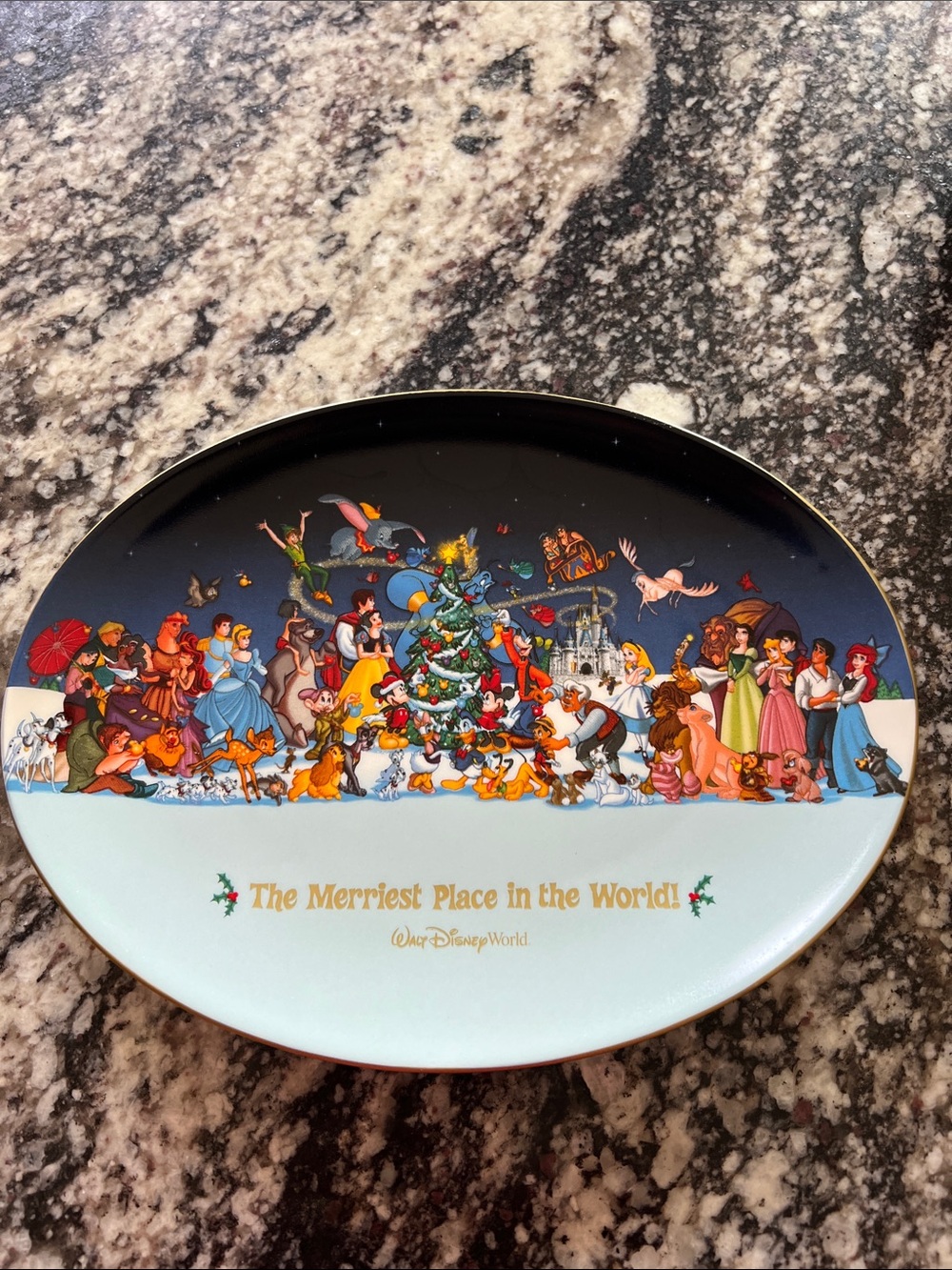Disney White Gold Lettering Holiday Decorative Plate with Pluto